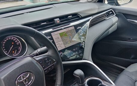 Toyota Camry, 2019 год, 2 730 000 рублей, 10 фотография