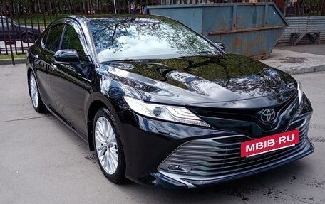 Toyota Camry, 2019 год, 2 730 000 рублей, 3 фотография