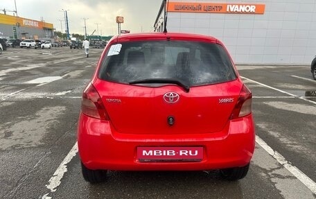 Toyota Yaris III рестайлинг, 2008 год, 440 000 рублей, 4 фотография