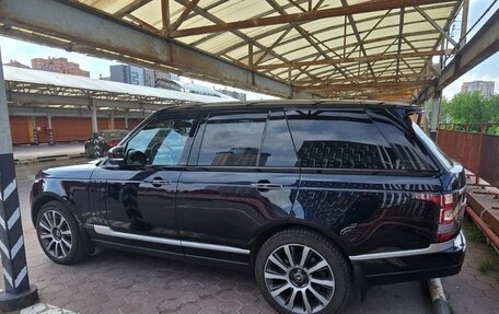 Land Rover Range Rover IV рестайлинг, 2013 год, 3 000 000 рублей, 2 фотография