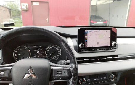 Mitsubishi Outlander, 2022 год, 3 350 000 рублей, 7 фотография