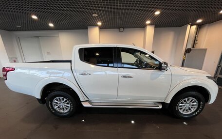 Mitsubishi L200 IV рестайлинг, 2017 год, 1 560 000 рублей, 2 фотография
