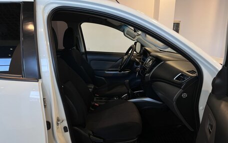 Mitsubishi L200 IV рестайлинг, 2017 год, 1 560 000 рублей, 28 фотография