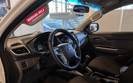 Mitsubishi L200 IV рестайлинг, 2017 год, 1 560 000 рублей, 22 фотография