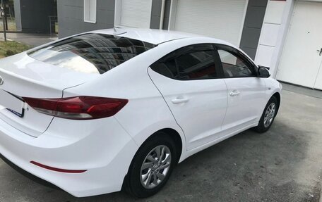 Hyundai Elantra VI рестайлинг, 2017 год, 1 390 000 рублей, 4 фотография