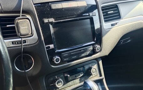 Volkswagen Touareg III, 2013 год, 1 650 000 рублей, 6 фотография