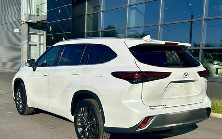 Toyota Highlander, 2026 год, 5 700 000 рублей, 4 фотография