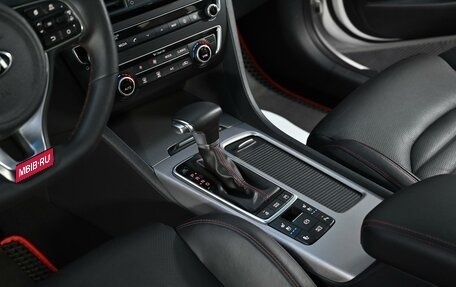 KIA Optima IV, 2017 год, 1 779 000 рублей, 10 фотография