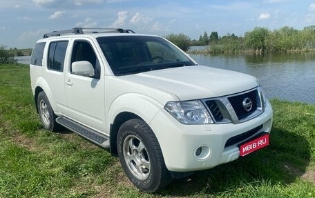 Nissan Pathfinder, 2012 год, 1 750 000 рублей, 1 фотография