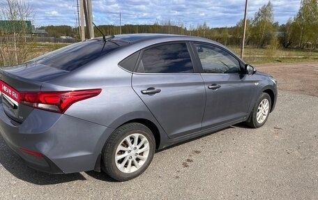 Hyundai Solaris II рестайлинг, 2018 год, 1 220 000 рублей, 1 фотография