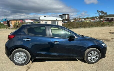 Mazda 2 III, 2019 год, 1 300 000 рублей, 4 фотография