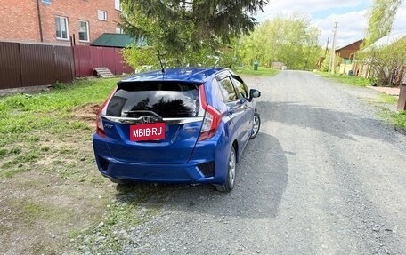 Honda Fit III, 2017 год, 950 000 рублей, 6 фотография