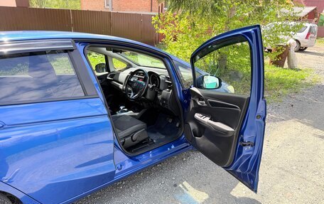Honda Fit III, 2017 год, 950 000 рублей, 14 фотография