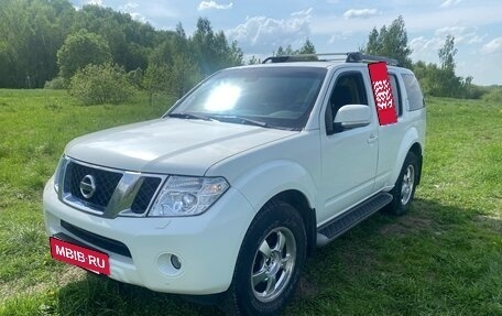 Nissan Pathfinder, 2012 год, 1 750 000 рублей, 2 фотография