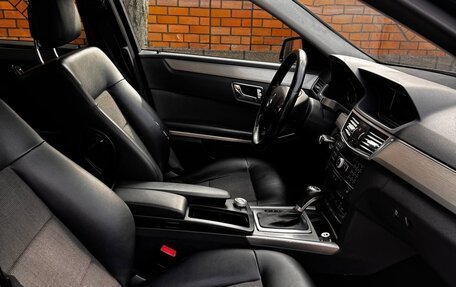 Mercedes-Benz E-Класс, 2010 год, 1 100 000 рублей, 8 фотография