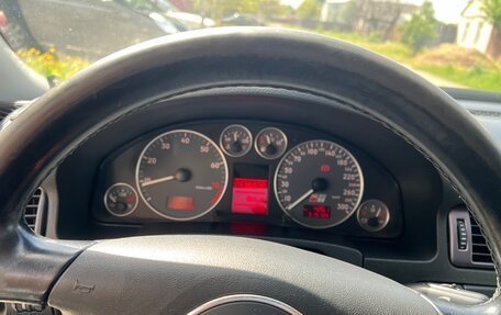 Audi A6, 2004 год, 750 000 рублей, 8 фотография