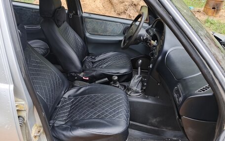 Chevrolet Niva I рестайлинг, 2004 год, 220 000 рублей, 9 фотография
