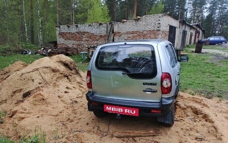 Chevrolet Niva I рестайлинг, 2004 год, 220 000 рублей, 5 фотография