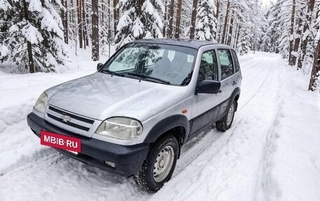 Chevrolet Niva I рестайлинг, 2004 год, 220 000 рублей, 2 фотография