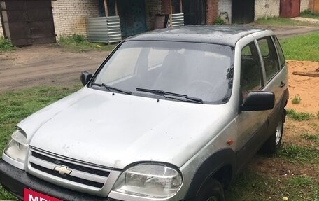 Chevrolet Niva I рестайлинг, 2004 год, 220 000 рублей, 11 фотография