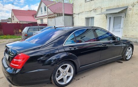 Mercedes-Benz S-Класс, 2011 год, 1 900 000 рублей, 3 фотография
