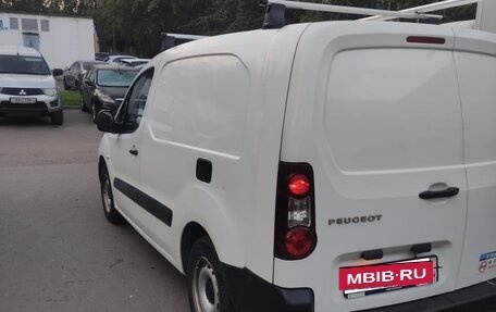 Peugeot Partner II рестайлинг 2, 2017 год, 975 000 рублей, 3 фотография