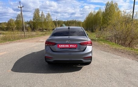 Hyundai Solaris II рестайлинг, 2018 год, 1 220 000 рублей, 6 фотография