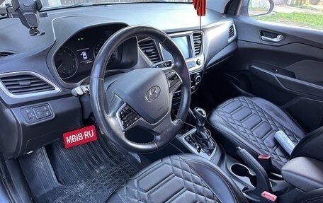 Hyundai Solaris II рестайлинг, 2018 год, 1 220 000 рублей, 10 фотография
