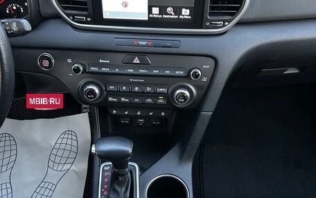 KIA Sportage IV рестайлинг, 2020 год, 2 990 000 рублей, 14 фотография