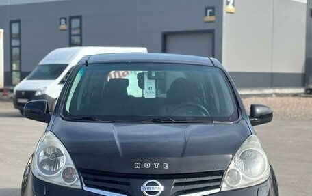 Nissan Note II рестайлинг, 2011 год, 670 000 рублей, 2 фотография