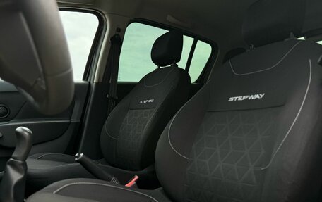 Renault Sandero II рестайлинг, 2015 год, 890 000 рублей, 10 фотография