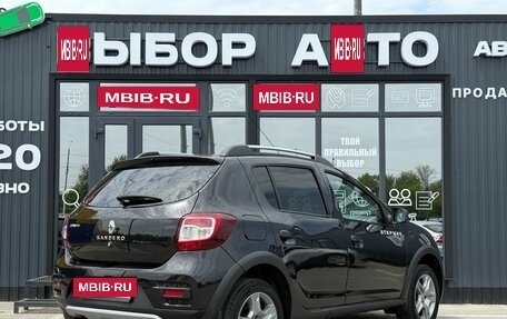 Renault Sandero II рестайлинг, 2015 год, 890 000 рублей, 2 фотография