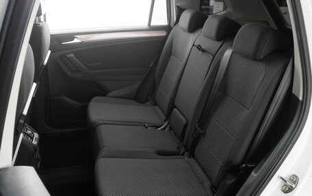 Volkswagen Tiguan II, 2018 год, 2 129 000 рублей, 9 фотография