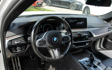 BMW 5 серия, 2018 год, 4 099 000 рублей, 16 фотография