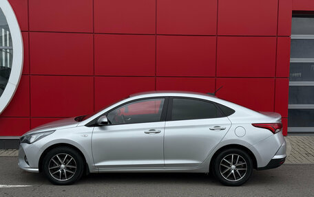 Hyundai Solaris II рестайлинг, 2021 год, 1 704 000 рублей, 8 фотография