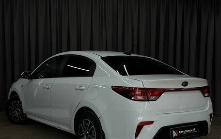 KIA Rio IV, 2018 год, 549 777 рублей, 2 фотография