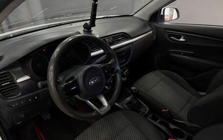 KIA Rio IV, 2018 год, 549 777 рублей, 11 фотография