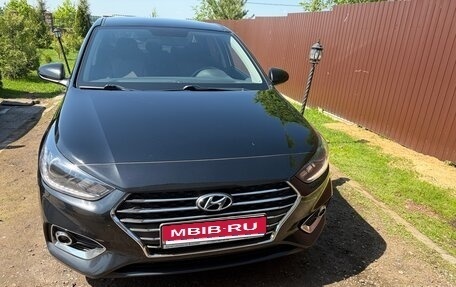 Hyundai Solaris II рестайлинг, 2019 год, 1 560 000 рублей, 1 фотография