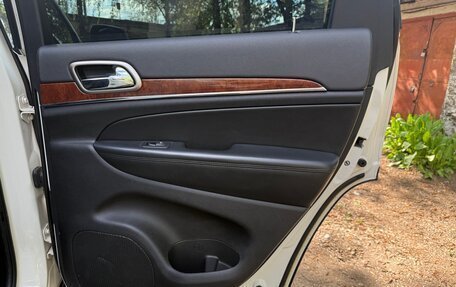 Jeep Grand Cherokee, 2012 год, 1 590 000 рублей, 28 фотография