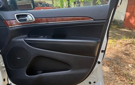 Jeep Grand Cherokee, 2012 год, 1 590 000 рублей, 27 фотография