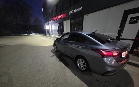Hyundai Solaris II рестайлинг, 2017 год, 1 230 000 рублей, 3 фотография