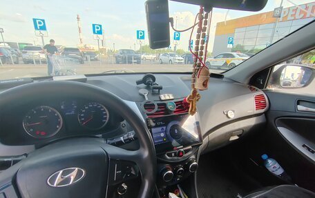 Hyundai Solaris II рестайлинг, 2015 год, 650 000 рублей, 6 фотография