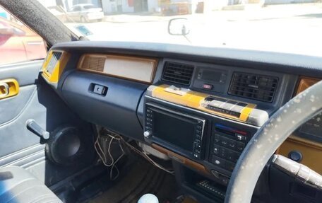 Toyota Crown, 1995 год, 350 000 рублей, 4 фотография
