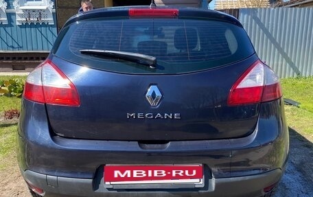 Renault Megane III, 2012 год, 700 000 рублей, 2 фотография