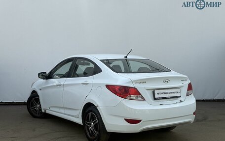 Hyundai Solaris II рестайлинг, 2013 год, 585 000 рублей, 4 фотография