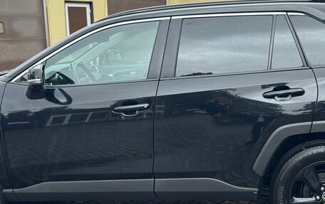 Toyota RAV4, 2021 год, 4 000 000 рублей, 3 фотография