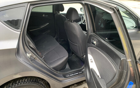 Hyundai Solaris II рестайлинг, 2012 год, 690 000 рублей, 12 фотография