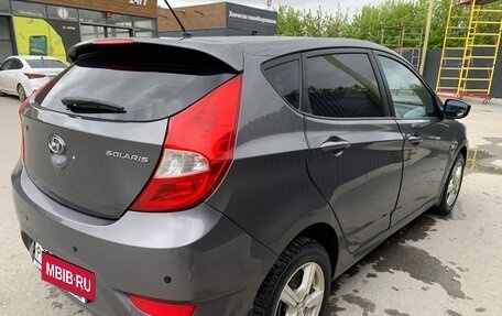 Hyundai Solaris II рестайлинг, 2012 год, 690 000 рублей, 18 фотография