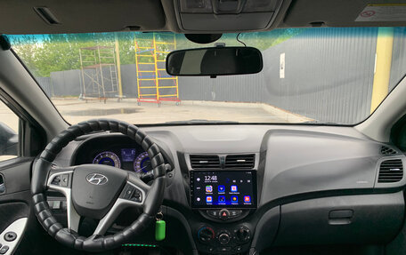 Hyundai Solaris II рестайлинг, 2012 год, 690 000 рублей, 20 фотография
