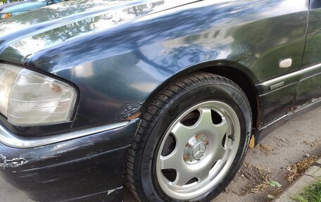 Mercedes-Benz C-Класс, 1997 год, 420 000 рублей, 24 фотография